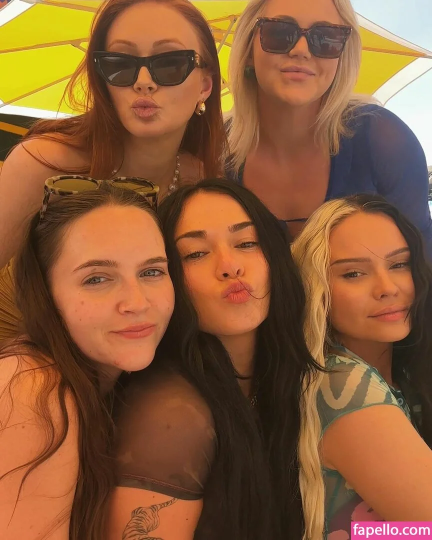 Amy Roseling Onlyfans Photo Gallery 