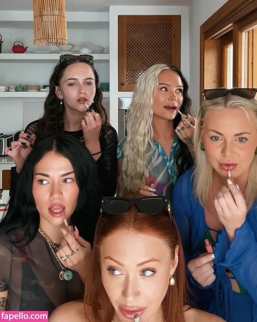 Amy Roseling Onlyfans Photo Gallery 