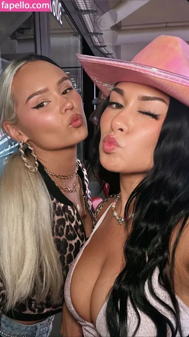 Amy Roseling Onlyfans Photo Gallery 