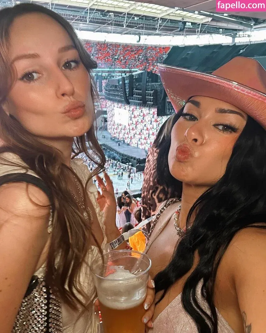 Amy Roseling Onlyfans Photo Gallery 