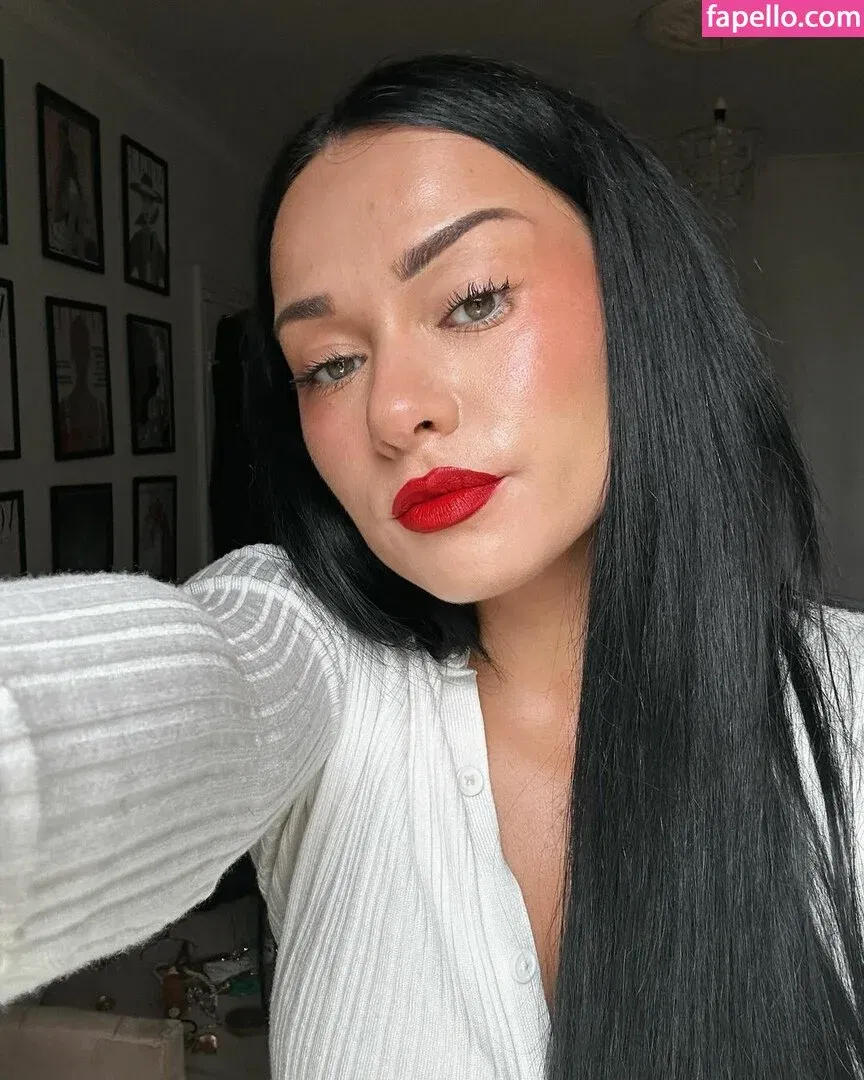 Amy Roseling Onlyfans Photo Gallery 