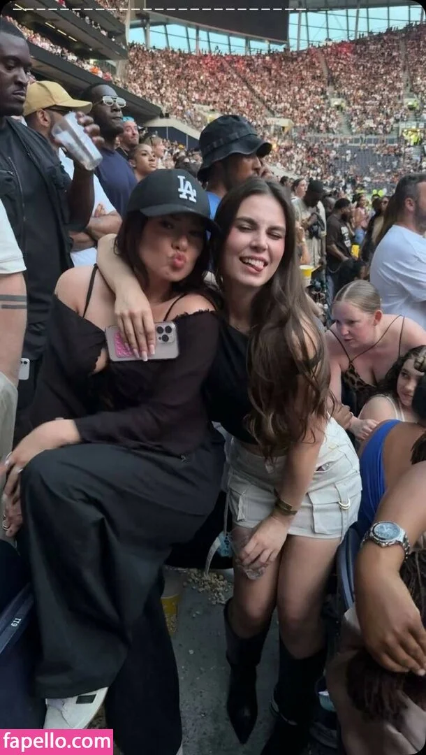 Amy Roseling Onlyfans Photo Gallery 