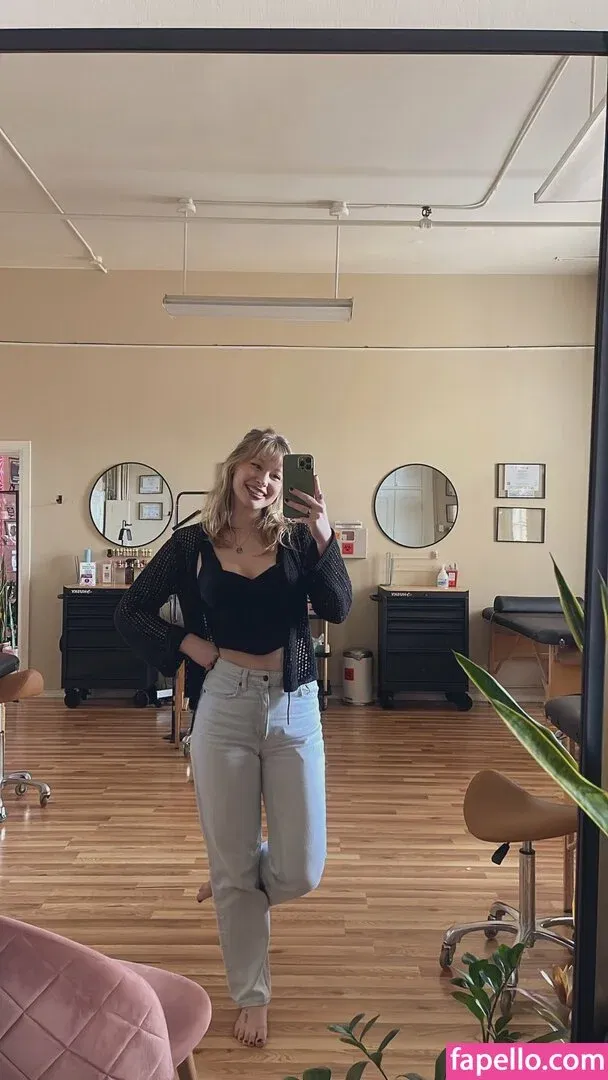 Yummy Emmy Onlyfans Photo Gallery 