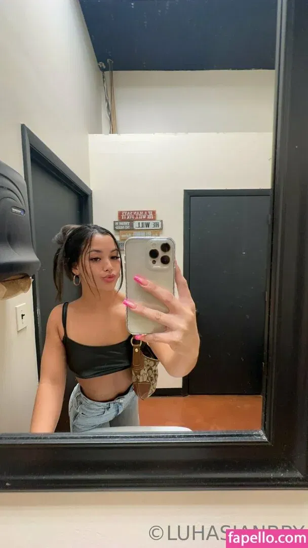 kikirivers Onlyfans Photo Gallery 