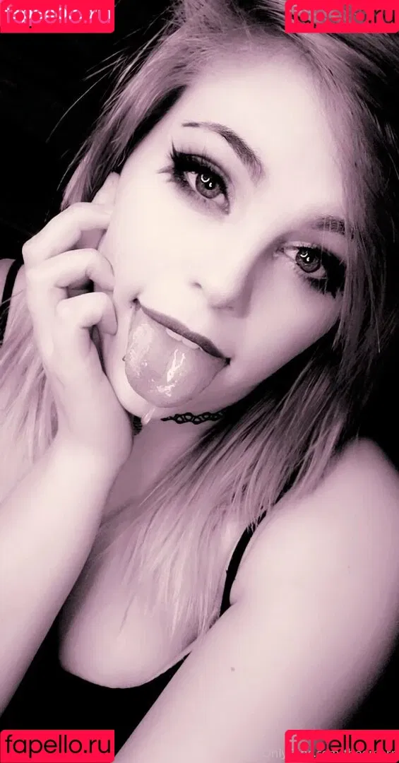 the.merr.cat Onlyfans Photo Gallery 