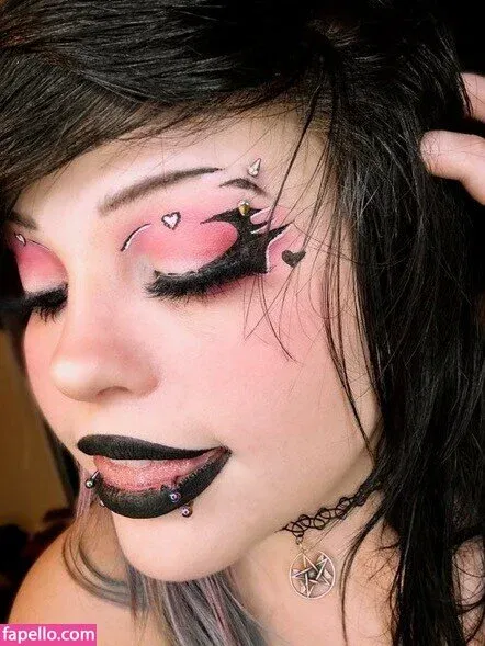 the.merr.cat Onlyfans Photo Gallery 