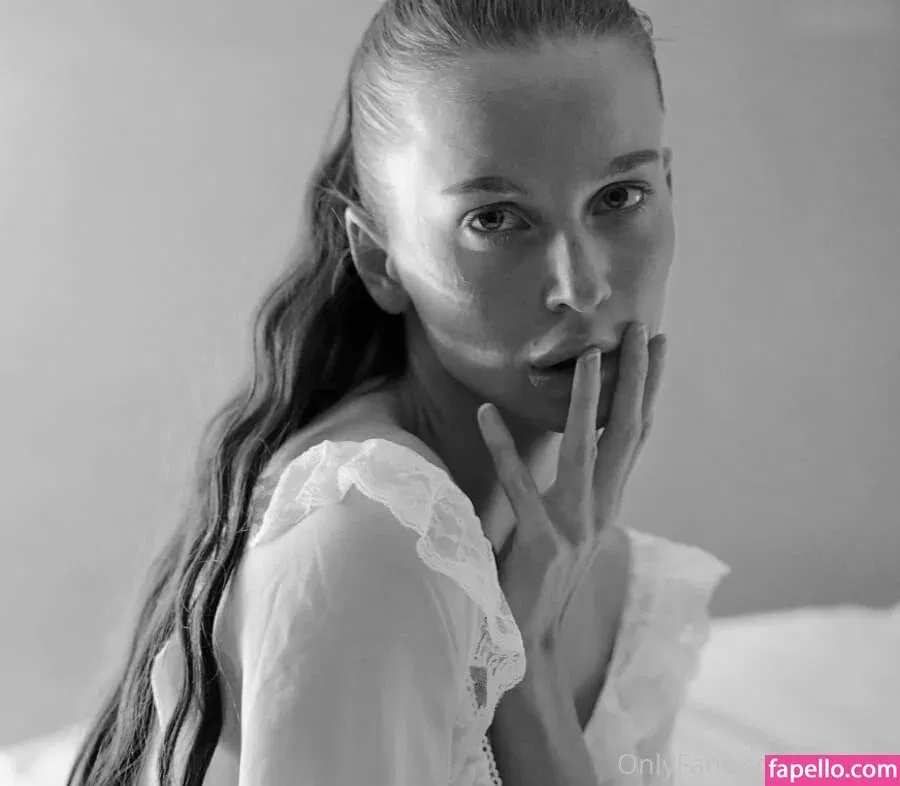 yule_.0.03 Onlyfans Photo Gallery 