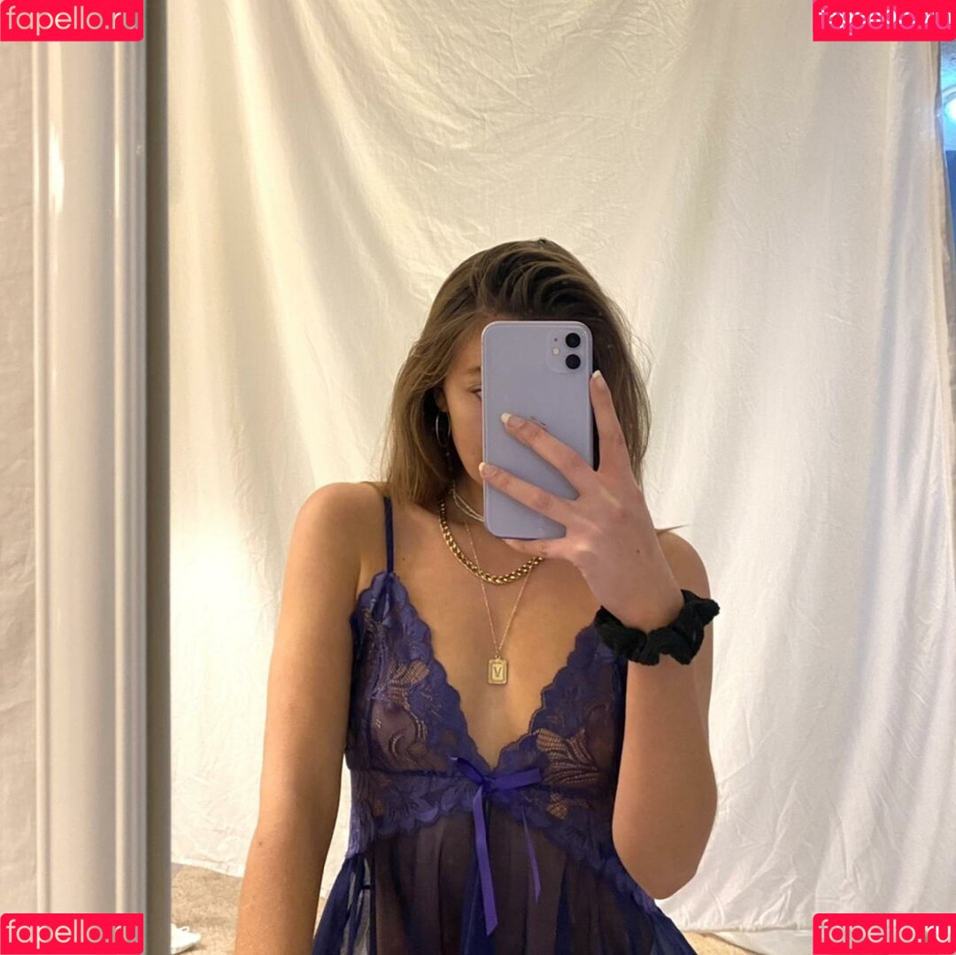 Veronica Desjardins Onlyfans Photo Gallery 