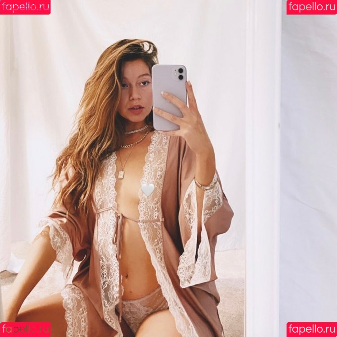 Veronica Desjardins Onlyfans Photo Gallery 