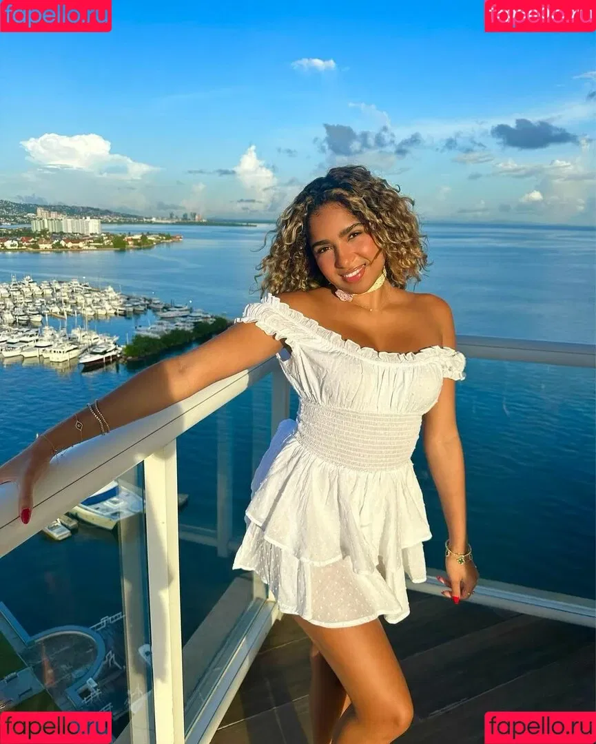 AyannaMarcelin Onlyfans Photo Gallery 