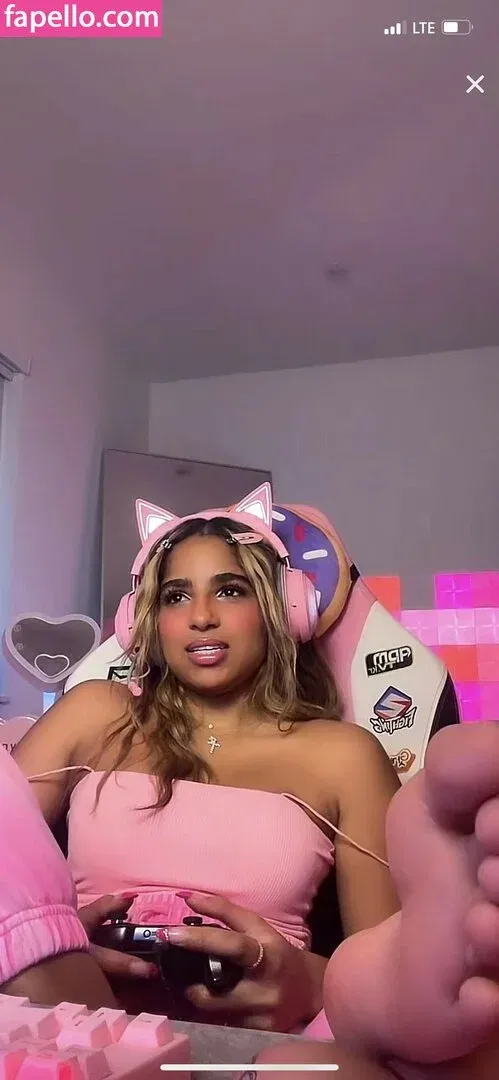 AyannaMarcelin Onlyfans Photo Gallery 