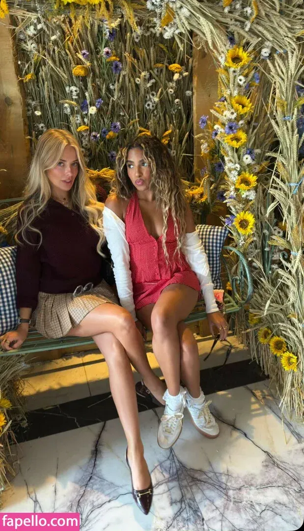 AyannaMarcelin Onlyfans Photo Gallery 