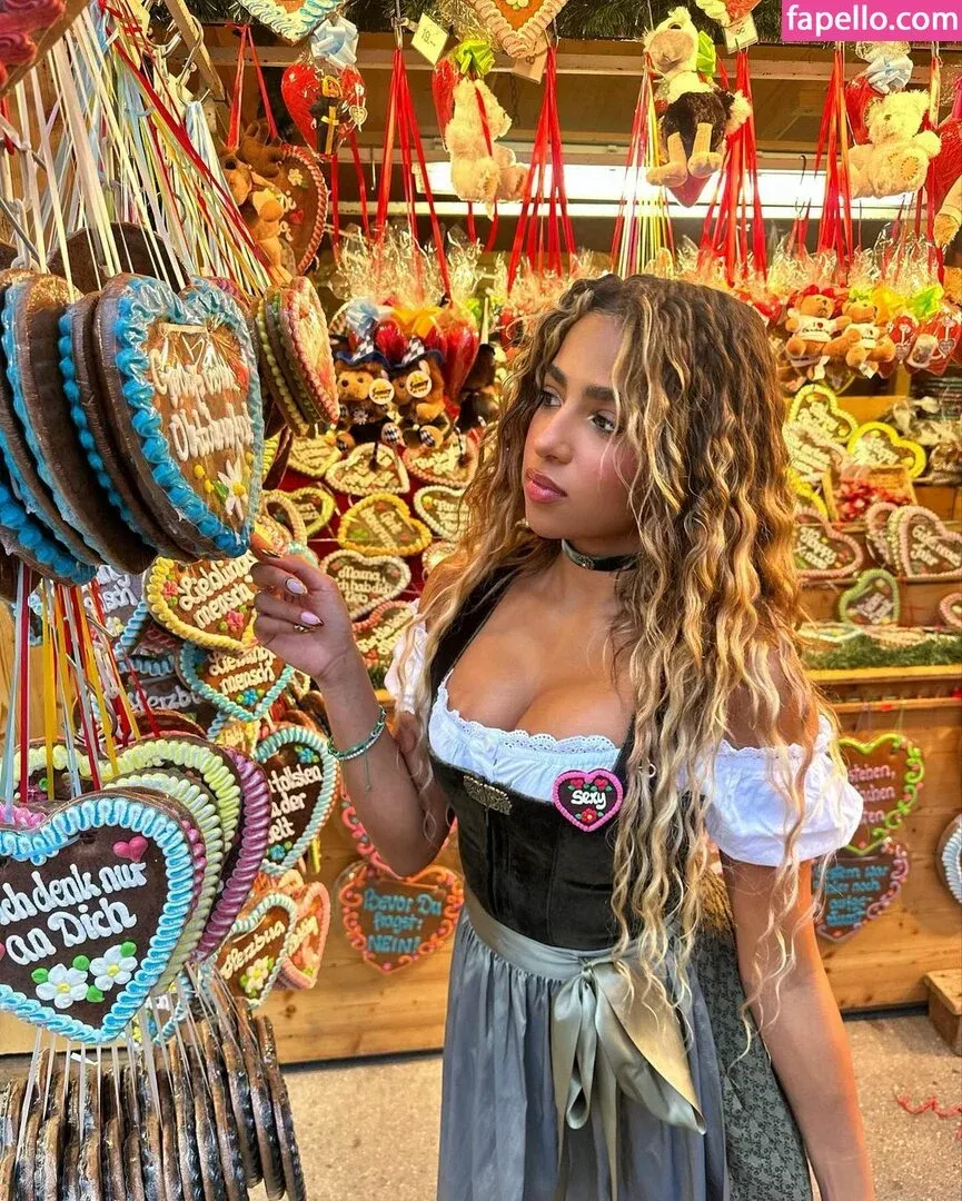 AyannaMarcelin Onlyfans Photo Gallery 