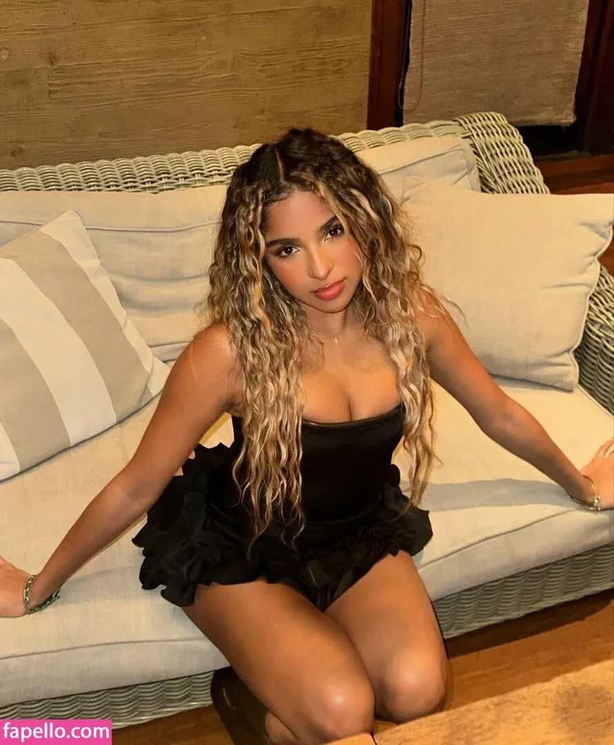 AyannaMarcelin Onlyfans Photo Gallery 