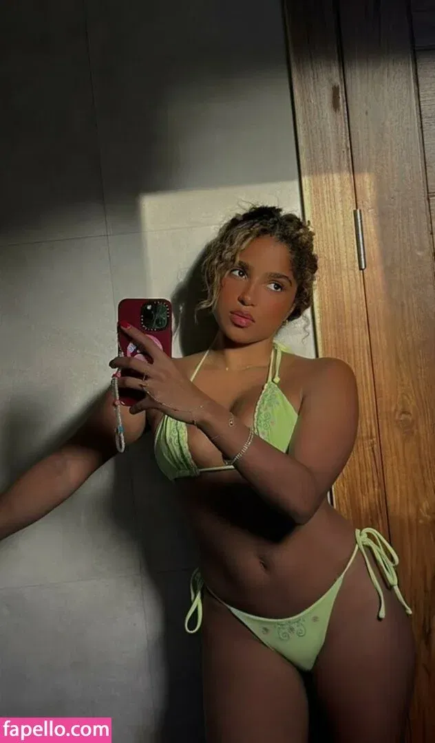 AyannaMarcelin Onlyfans Photo Gallery 