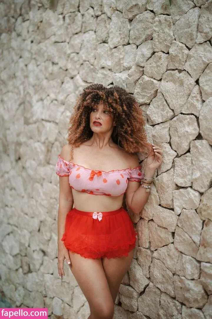 riquenesof Onlyfans Photo Gallery 