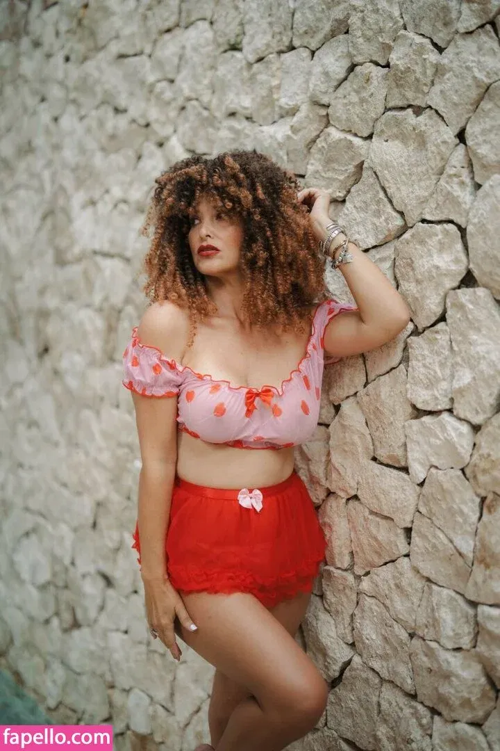 riquenesof Onlyfans Photo Gallery 