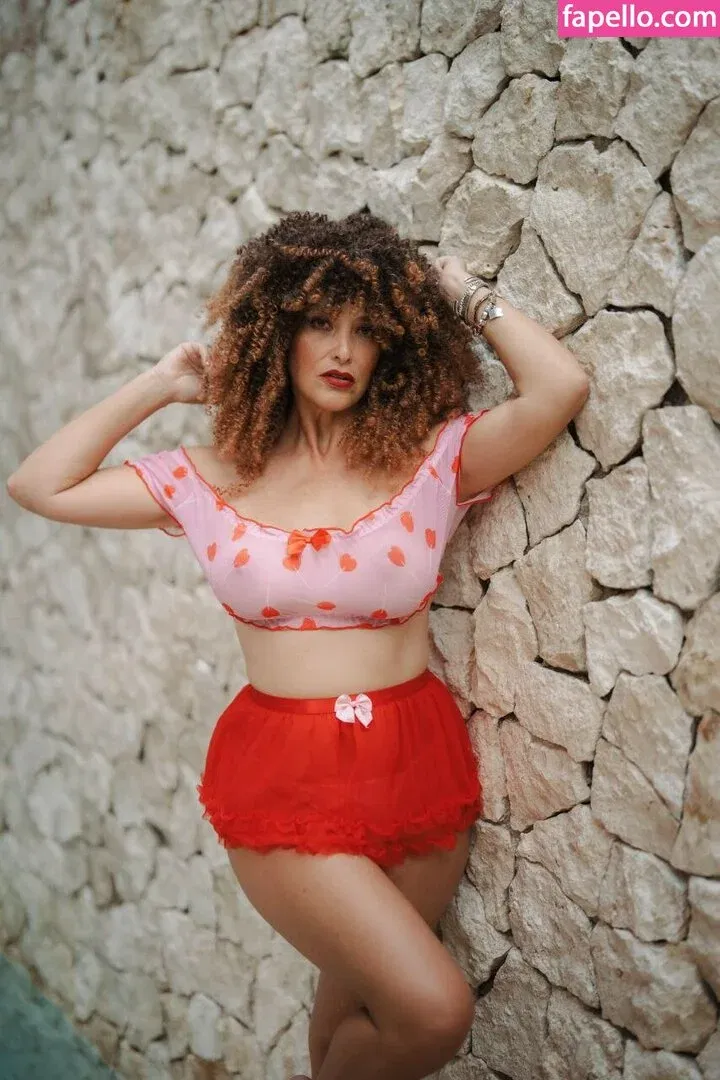 riquenesof Onlyfans Photo Gallery 