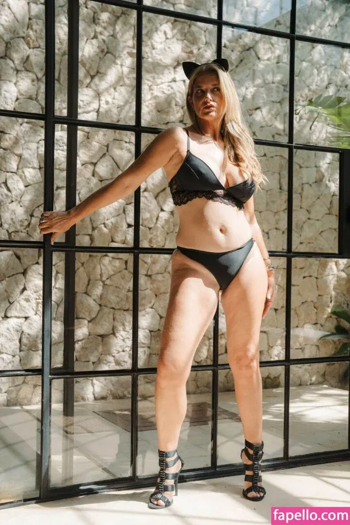 riquenesof Onlyfans Photo Gallery 