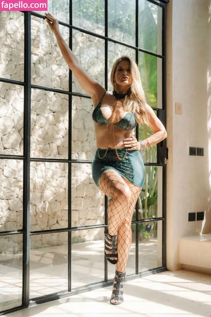 riquenesof Onlyfans Photo Gallery 