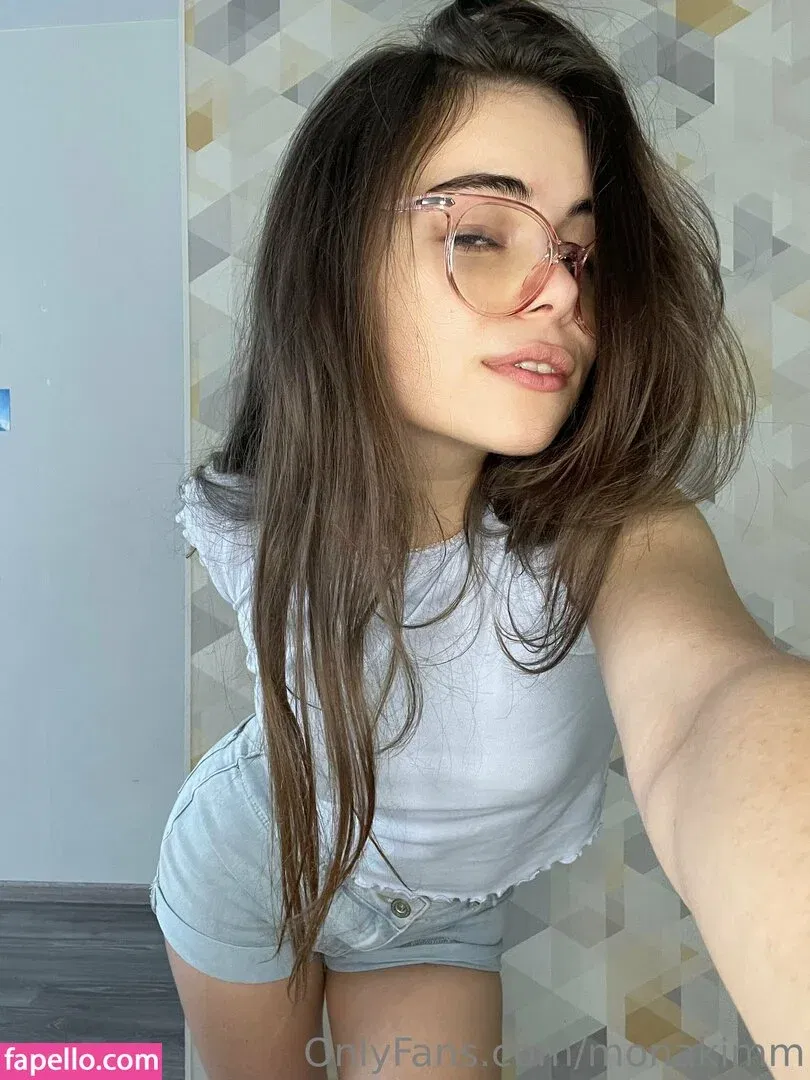 monakimm Onlyfans Photo Gallery 