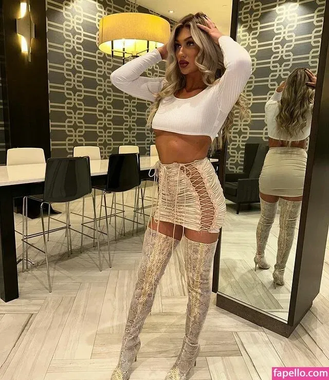 Izzi Dame Onlyfans Photo Gallery 