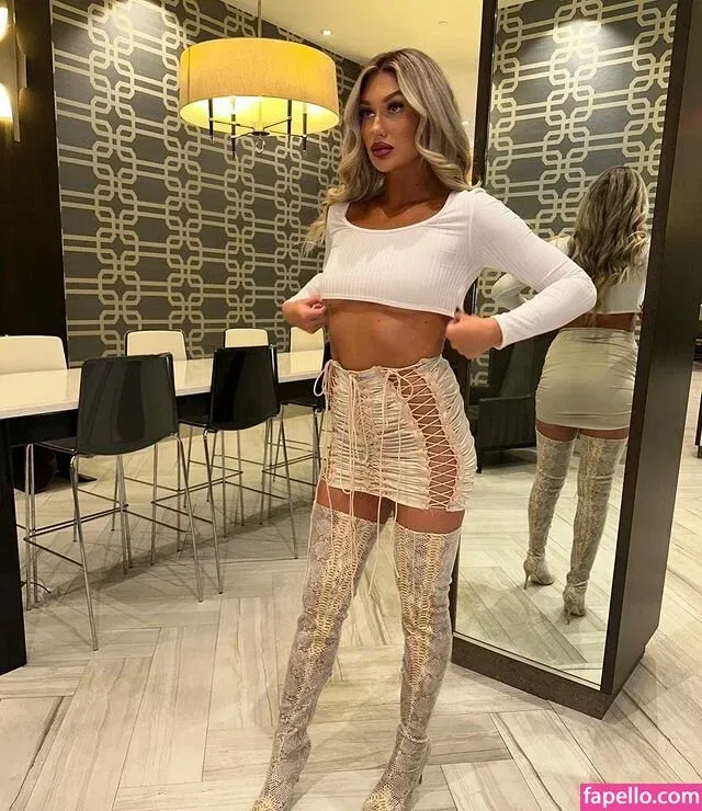 Izzi Dame Onlyfans Photo Gallery 