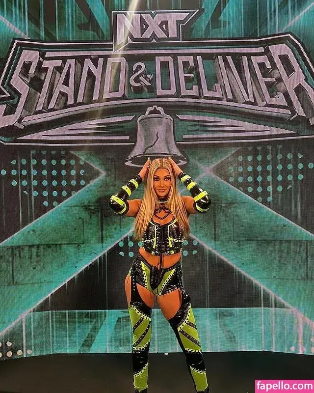 Izzi Dame Onlyfans Photo Gallery 