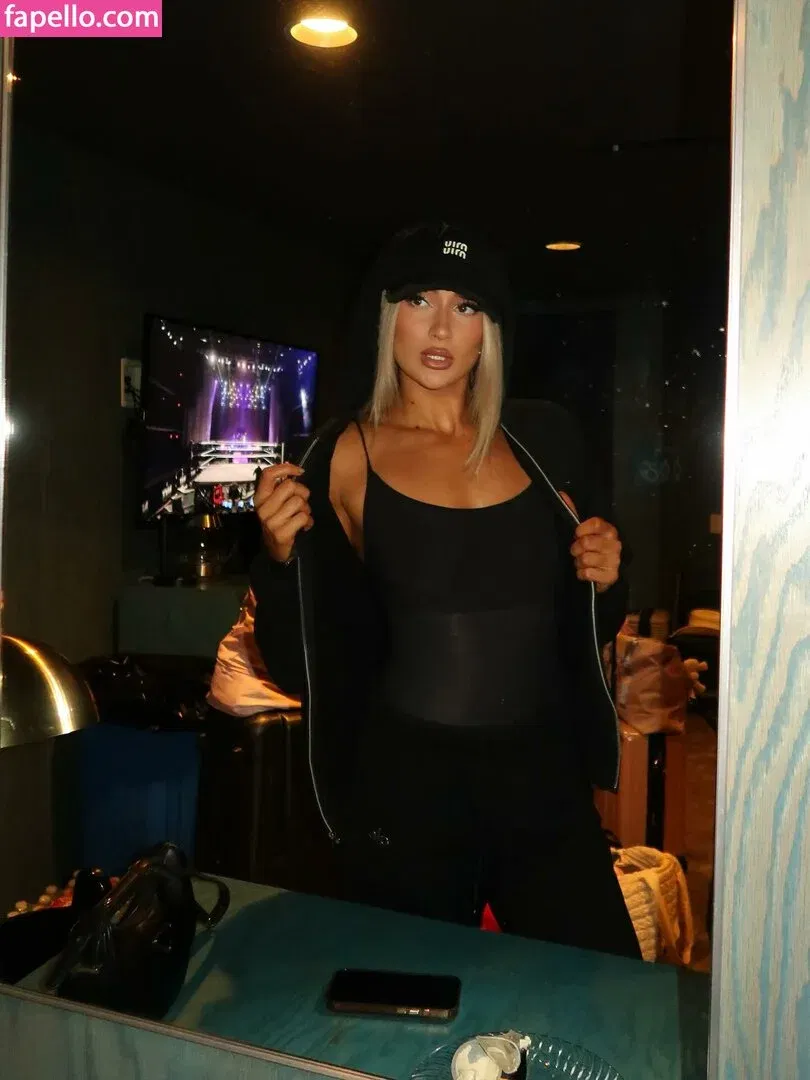 Izzi Dame Onlyfans Photo Gallery 