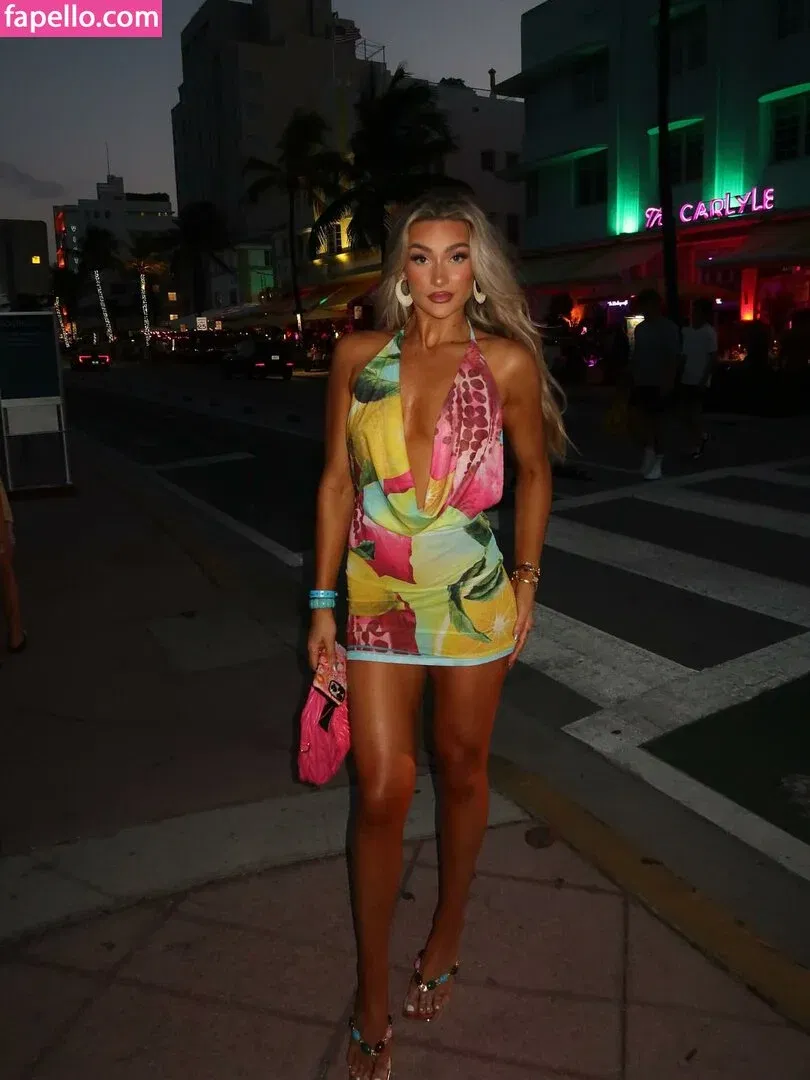 Izzi Dame Onlyfans Photo Gallery 