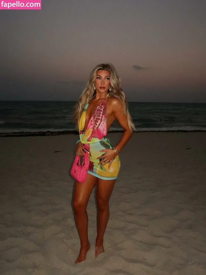 Izzi Dame Onlyfans Photo Gallery 