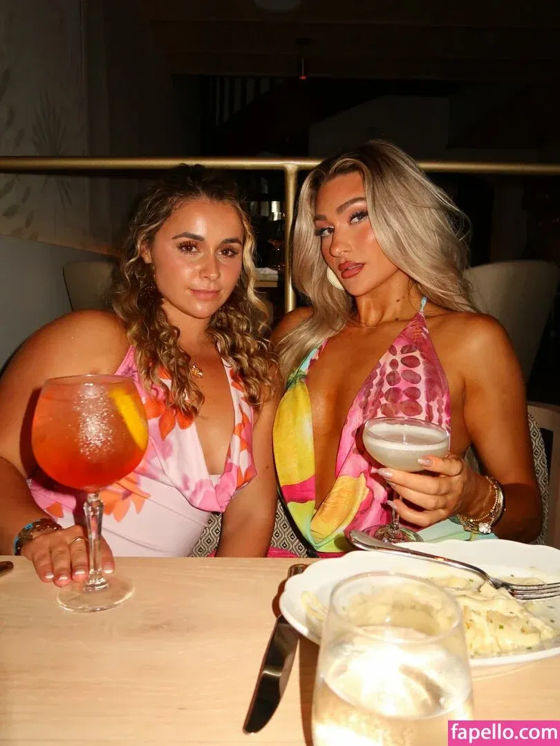 Izzi Dame Onlyfans Photo Gallery 