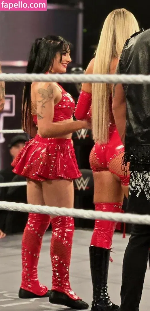 Izzi Dame Onlyfans Photo Gallery 