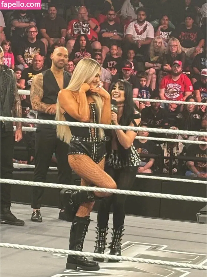 Izzi Dame Onlyfans Photo Gallery 