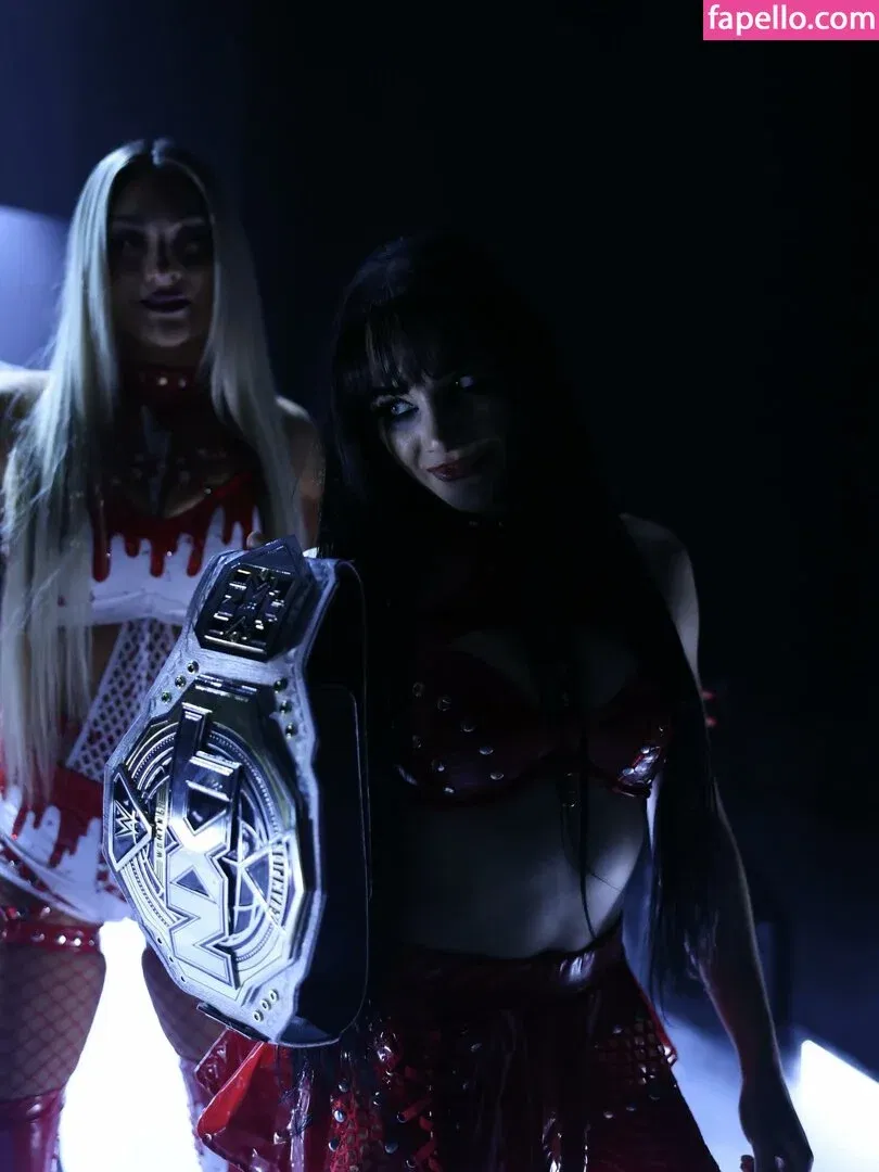 Izzi Dame Onlyfans Photo Gallery 