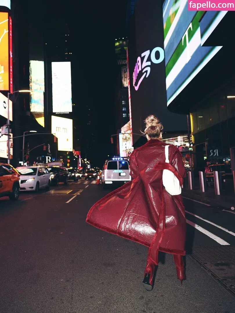 Izzi Dame Onlyfans Photo Gallery 