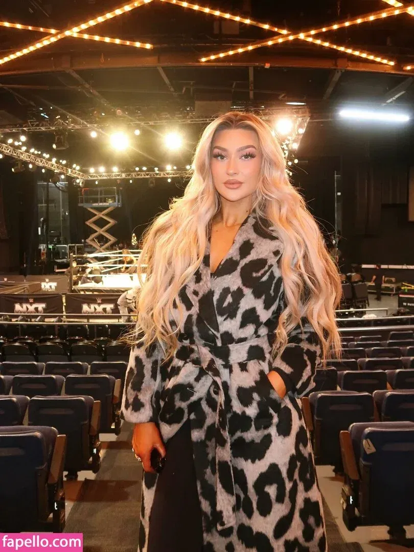 Izzi Dame Onlyfans Photo Gallery 