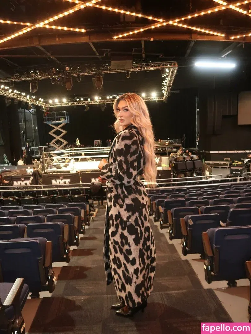 Izzi Dame Onlyfans Photo Gallery 