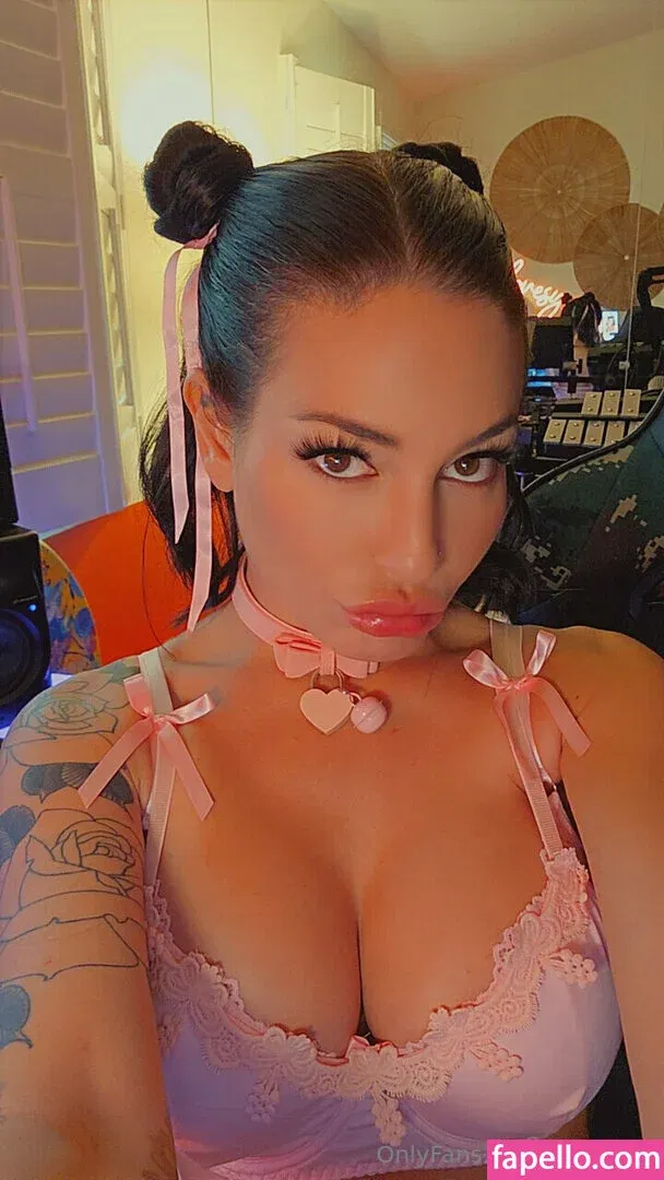 Kissa Sins Onlyfans Photo Gallery 