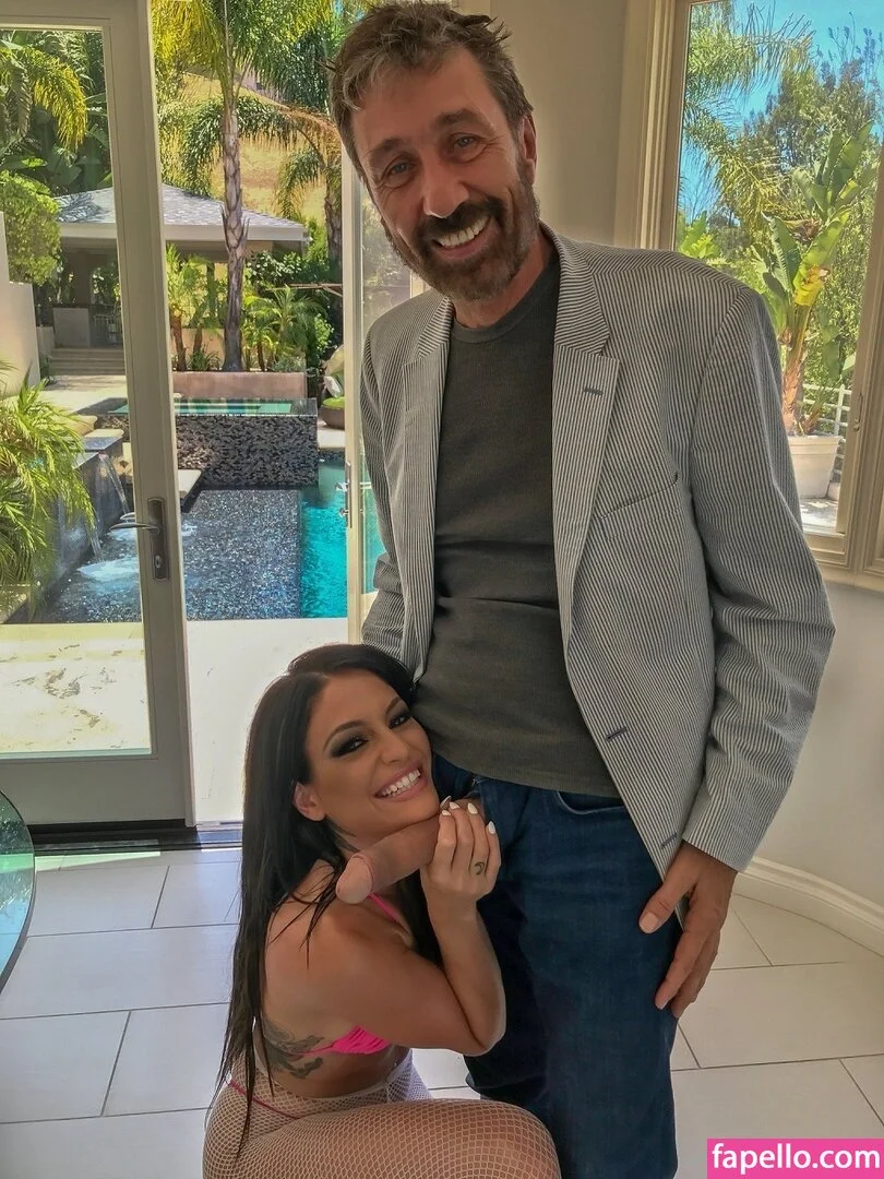 Kissa Sins Onlyfans Photo Gallery 