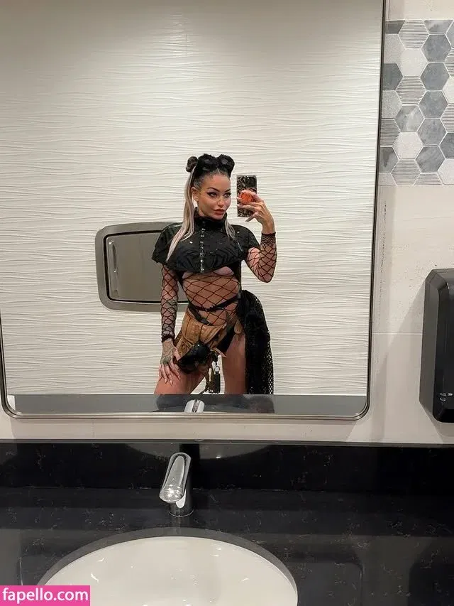 Kissa Sins Onlyfans Photo Gallery 