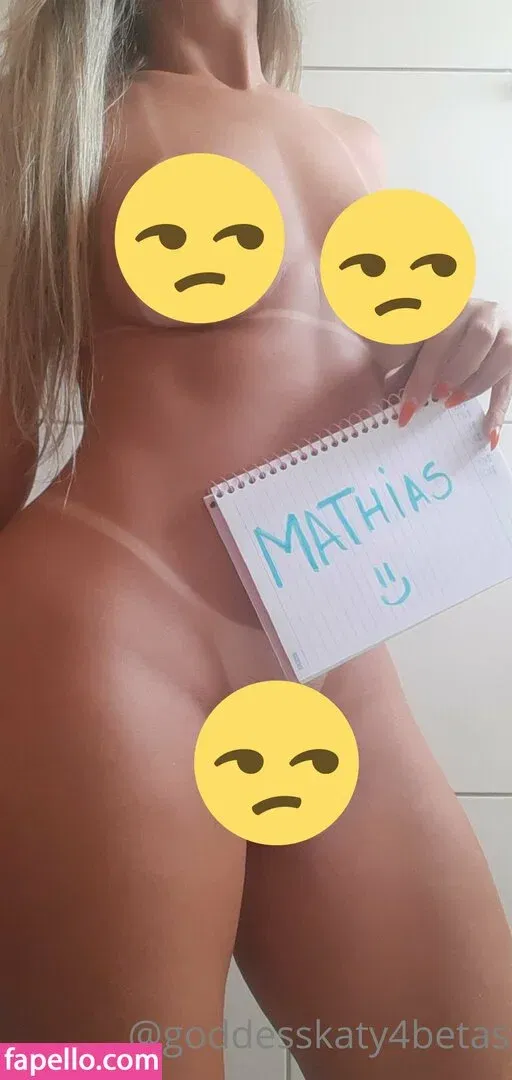 goddesskaty4betas Onlyfans Photo Gallery 