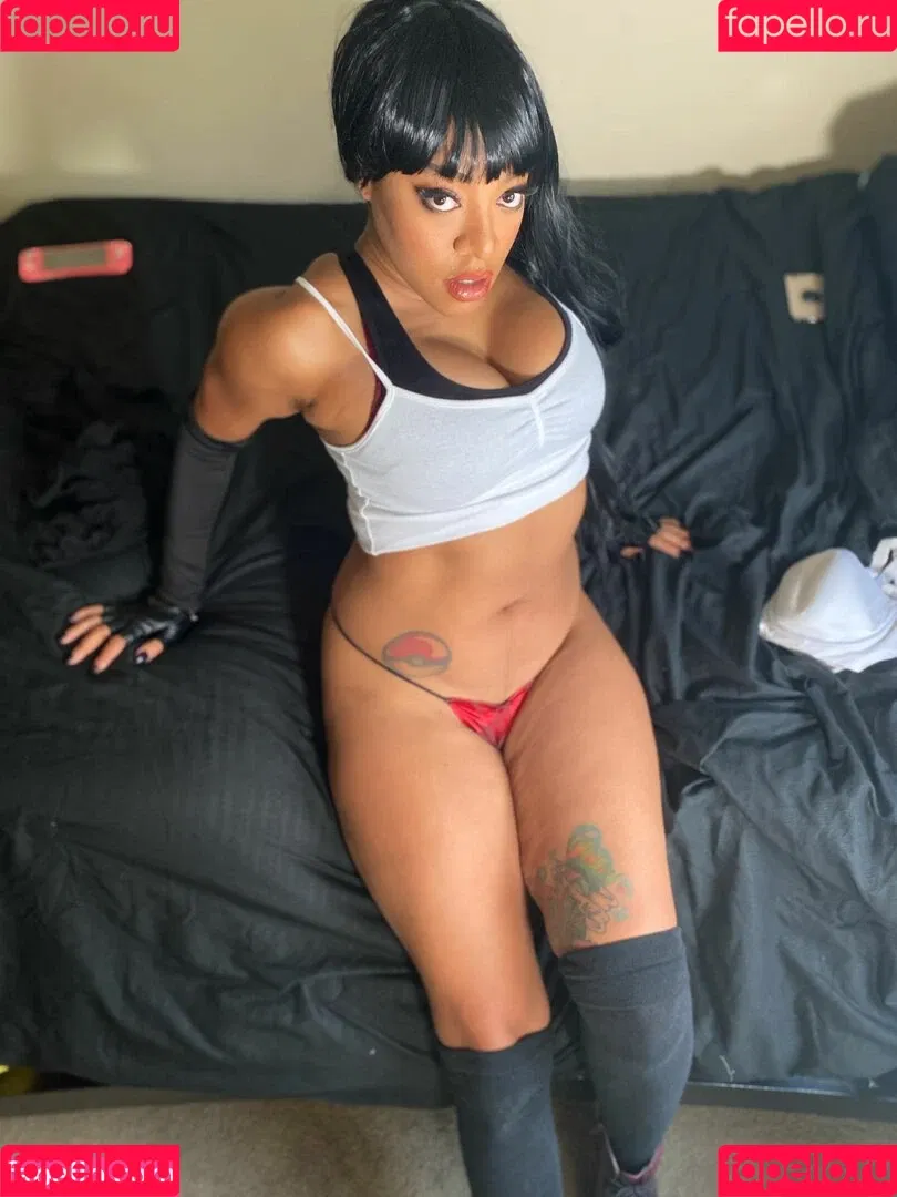 Leairis Cross Onlyfans Photo Gallery 