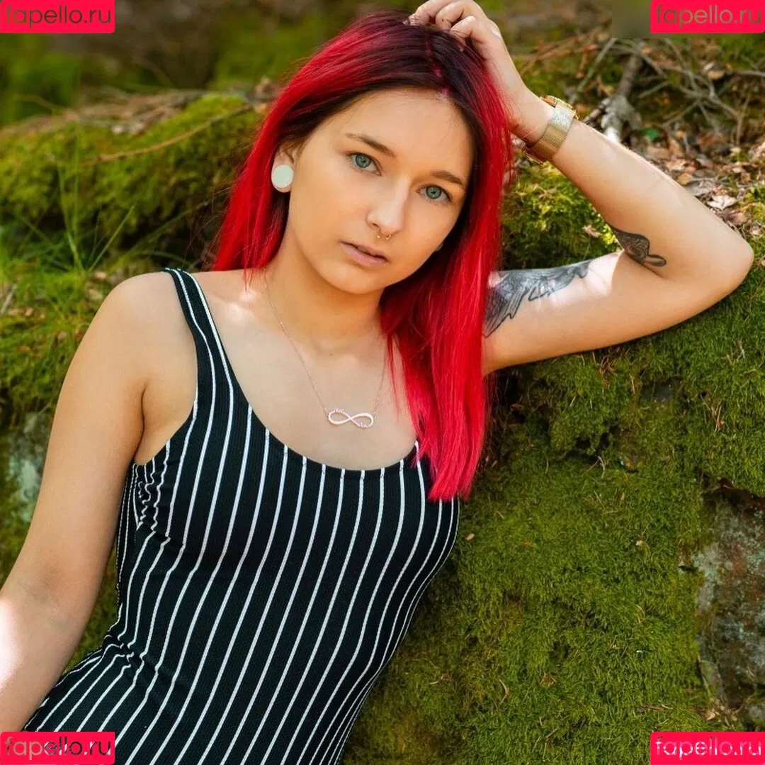 Lea Sophie Onlyfans Photo Gallery 