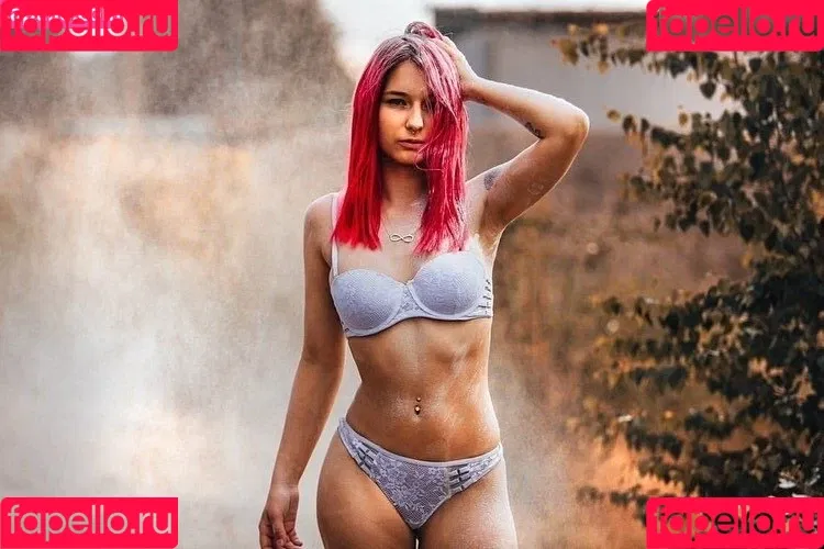 Lea Sophie Onlyfans Photo Gallery 