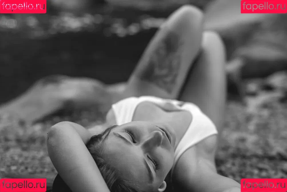 Lea Sophie Onlyfans Photo Gallery 