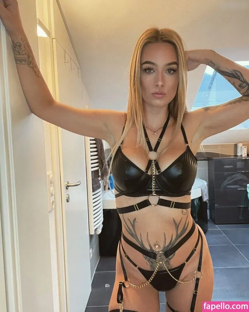 Lizzyfox Onlyfans Photo Gallery 