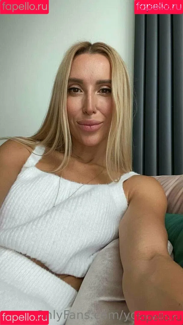 youryoga Onlyfans Photo Gallery 