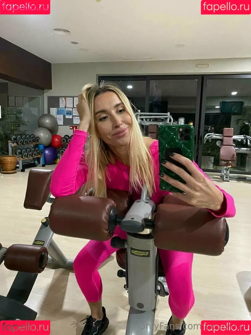 youryoga Onlyfans Photo Gallery 