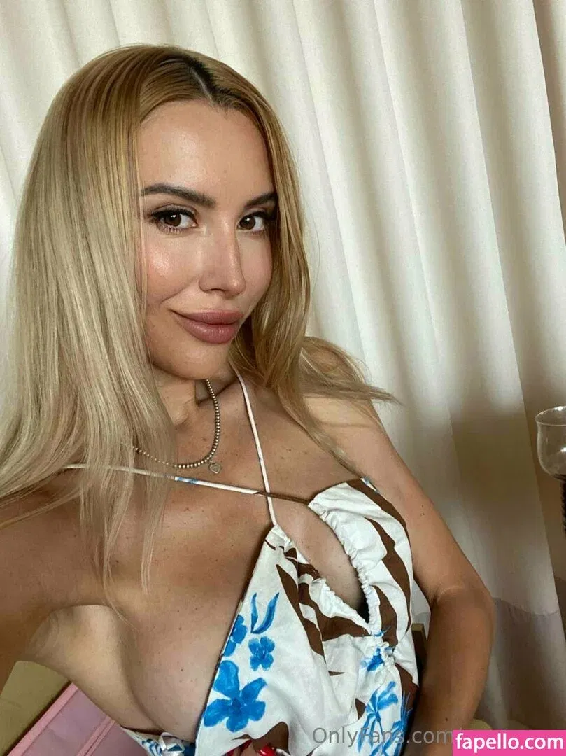 youryoga Onlyfans Photo Gallery 